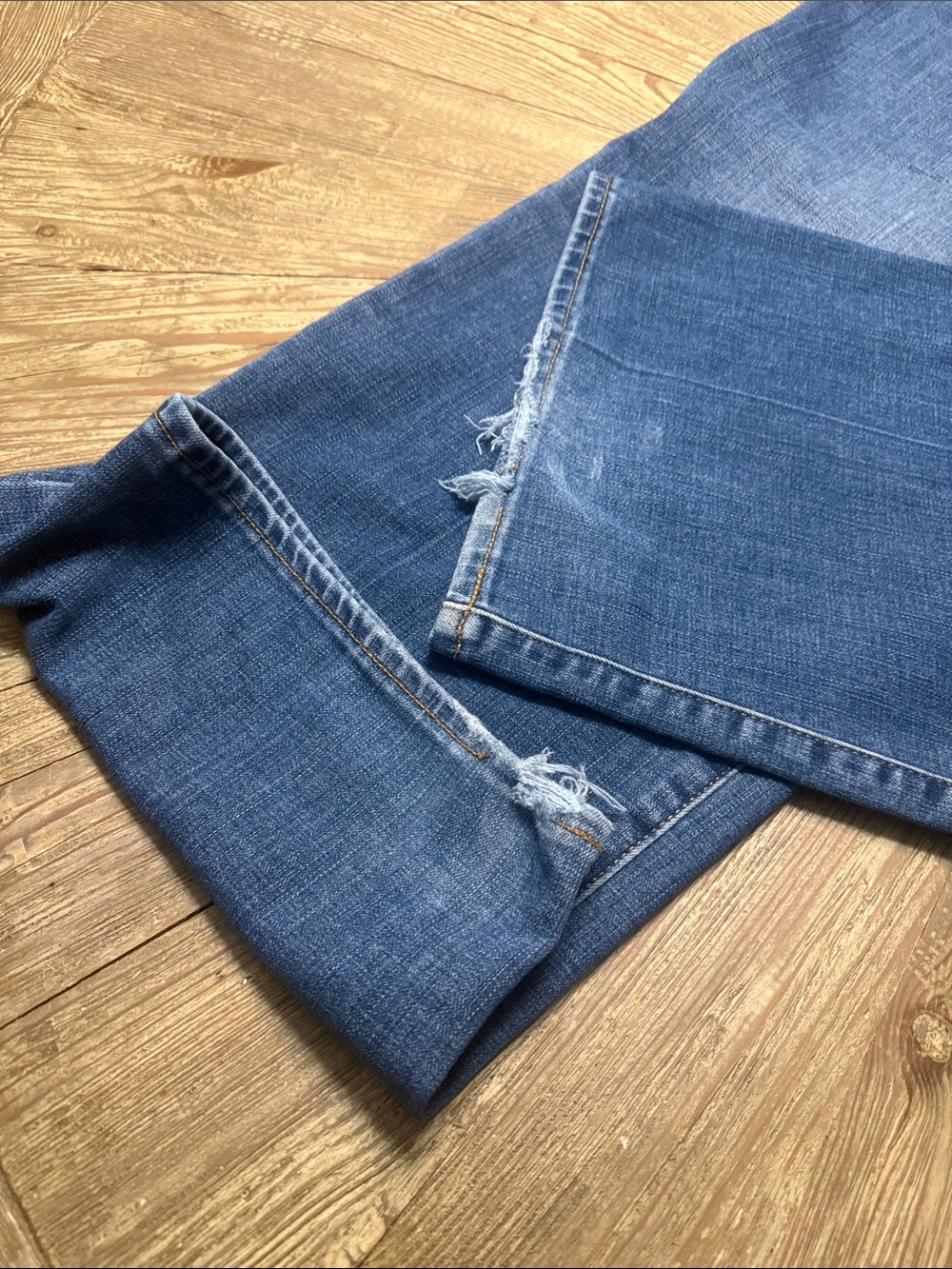 Lucky Brand - Picture 2 of 4